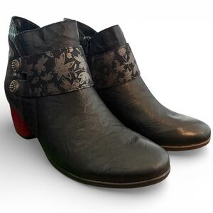 Remonte Black Floral Ankle Booties